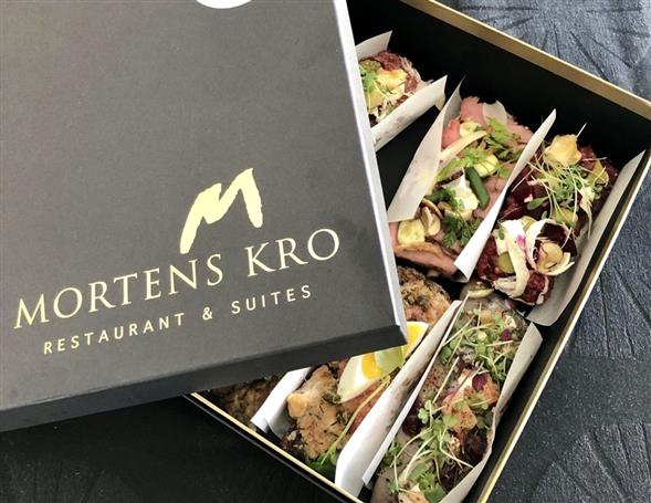 Smørrebrødskasse med 12 stk du selv vælger.